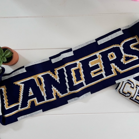 College scarf California Baptist University - Picture 3 of 4